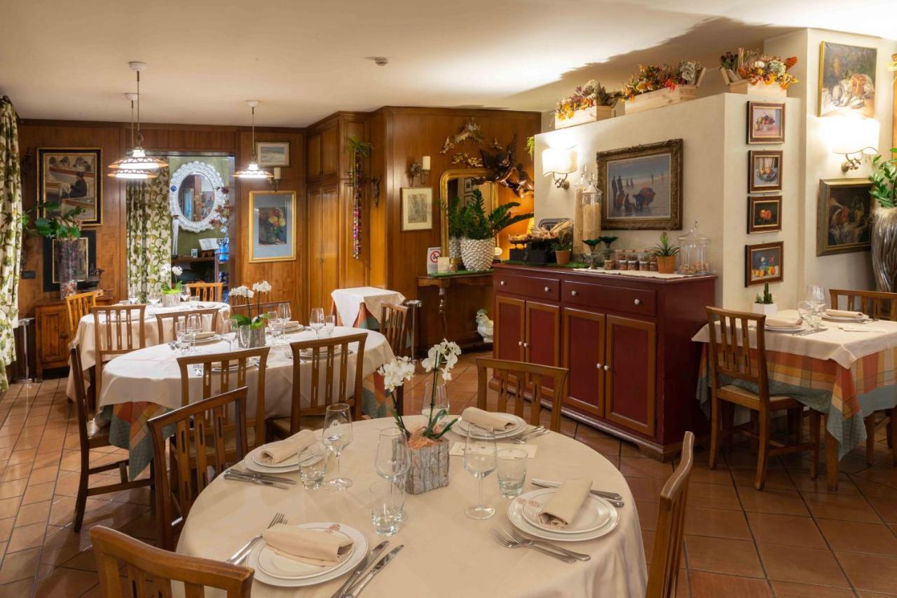 Hotel Locanda Al Sole Castello Di Godego Esterno foto
